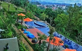 Clove Garden Hotel And Residence Bandung